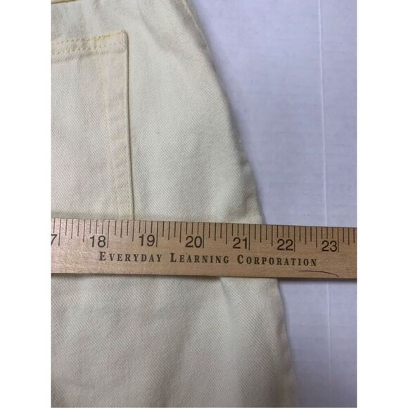Vintage High Waisted Mom Jean Shorts - Picture 7 of 8